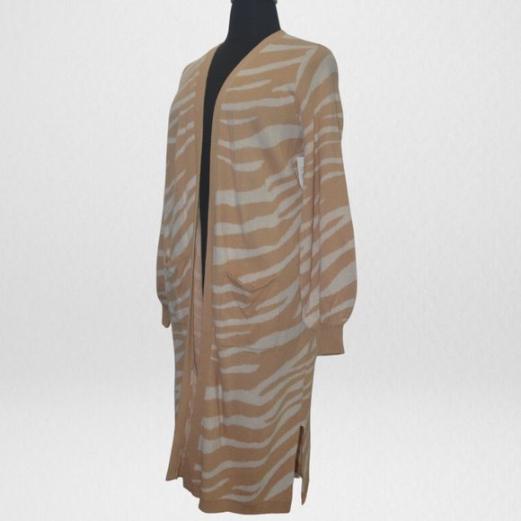 Fashion to Figure - Picture 2 of 3